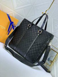 Picture of LV Mens Bags _SKUfw108260038fw